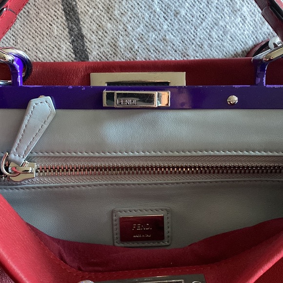 Auth Fendi red peekaboo iconic turn closure rigid leather top handle handbag - Picture 3 of 16